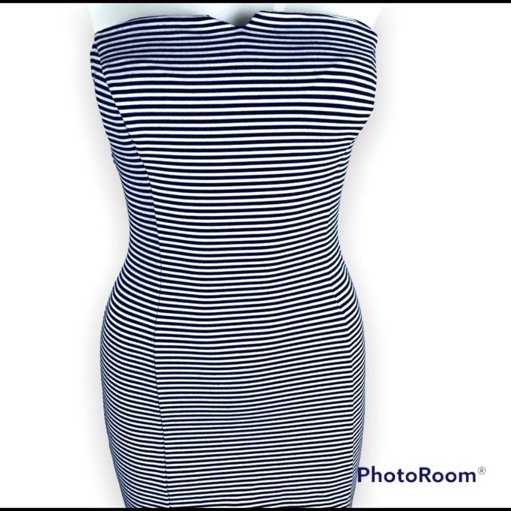 Club Monaco Strapless Striped Navy/White Mini Dress- size 2